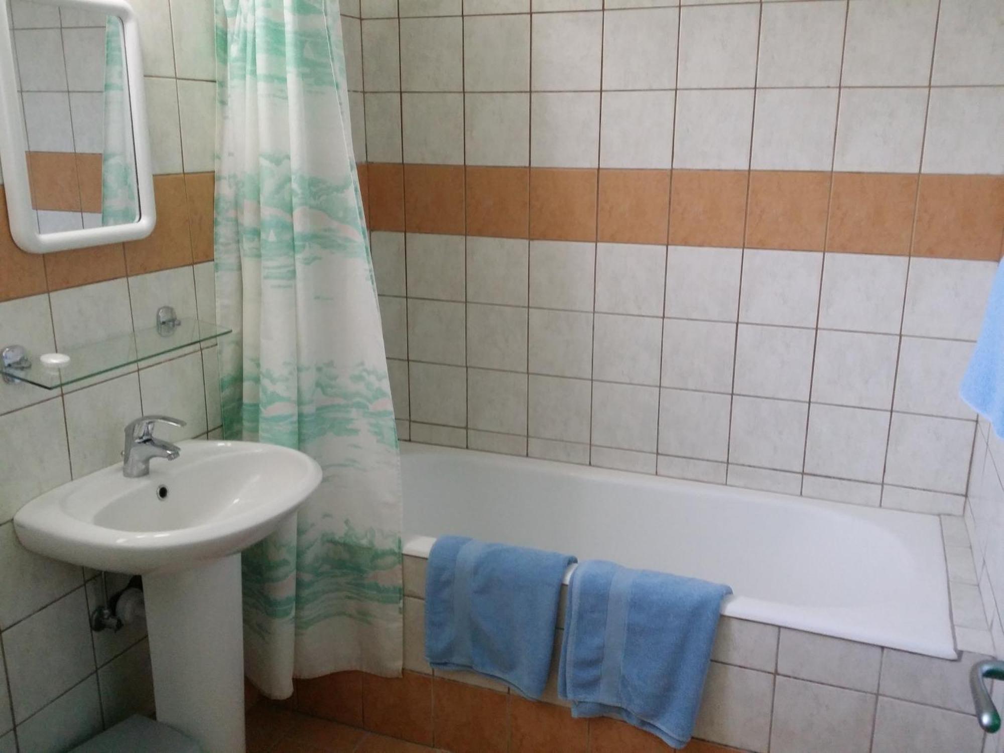 Kkaras Hotel 3 Star Ajía Nápa Eksteriør bilde