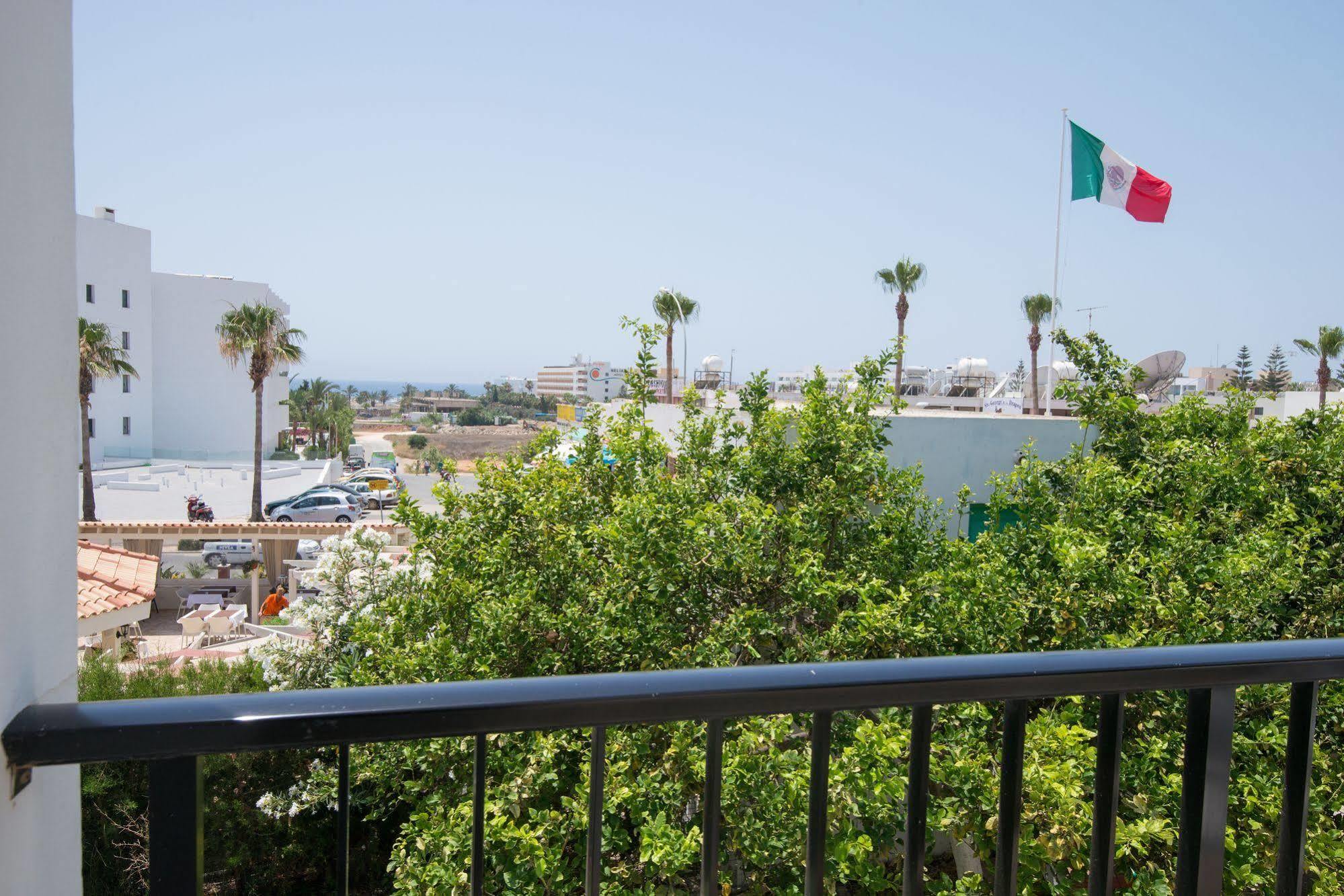 Kkaras Hotel 3 Star Ajía Nápa Eksteriør bilde