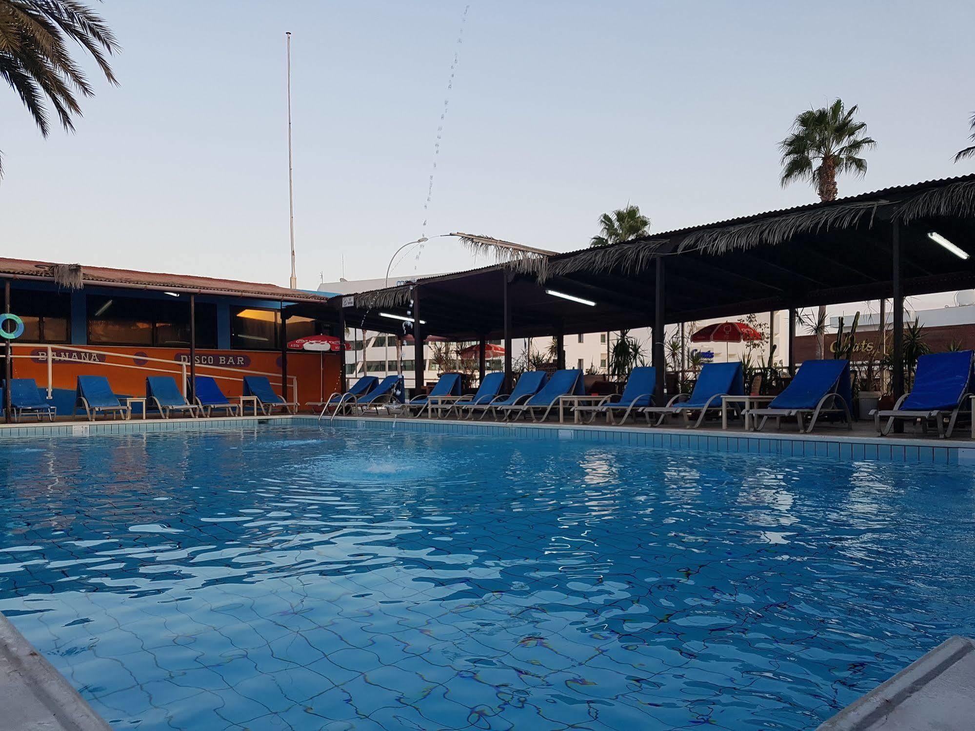 Kkaras Hotel 3 Star Ajía Nápa Eksteriør bilde