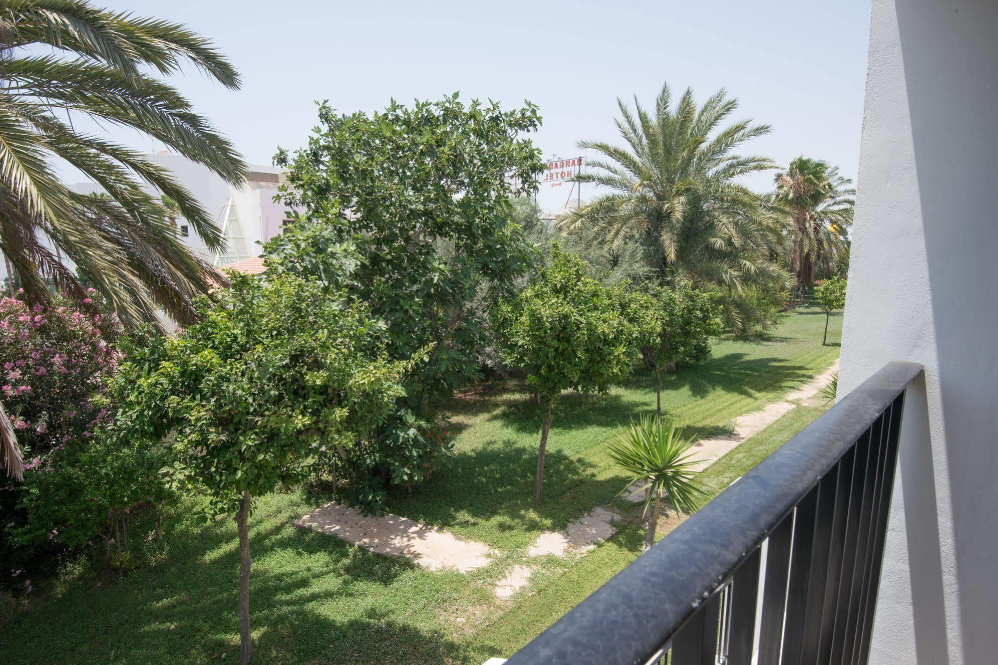 Kkaras Hotel 3 Star Ajía Nápa Eksteriør bilde