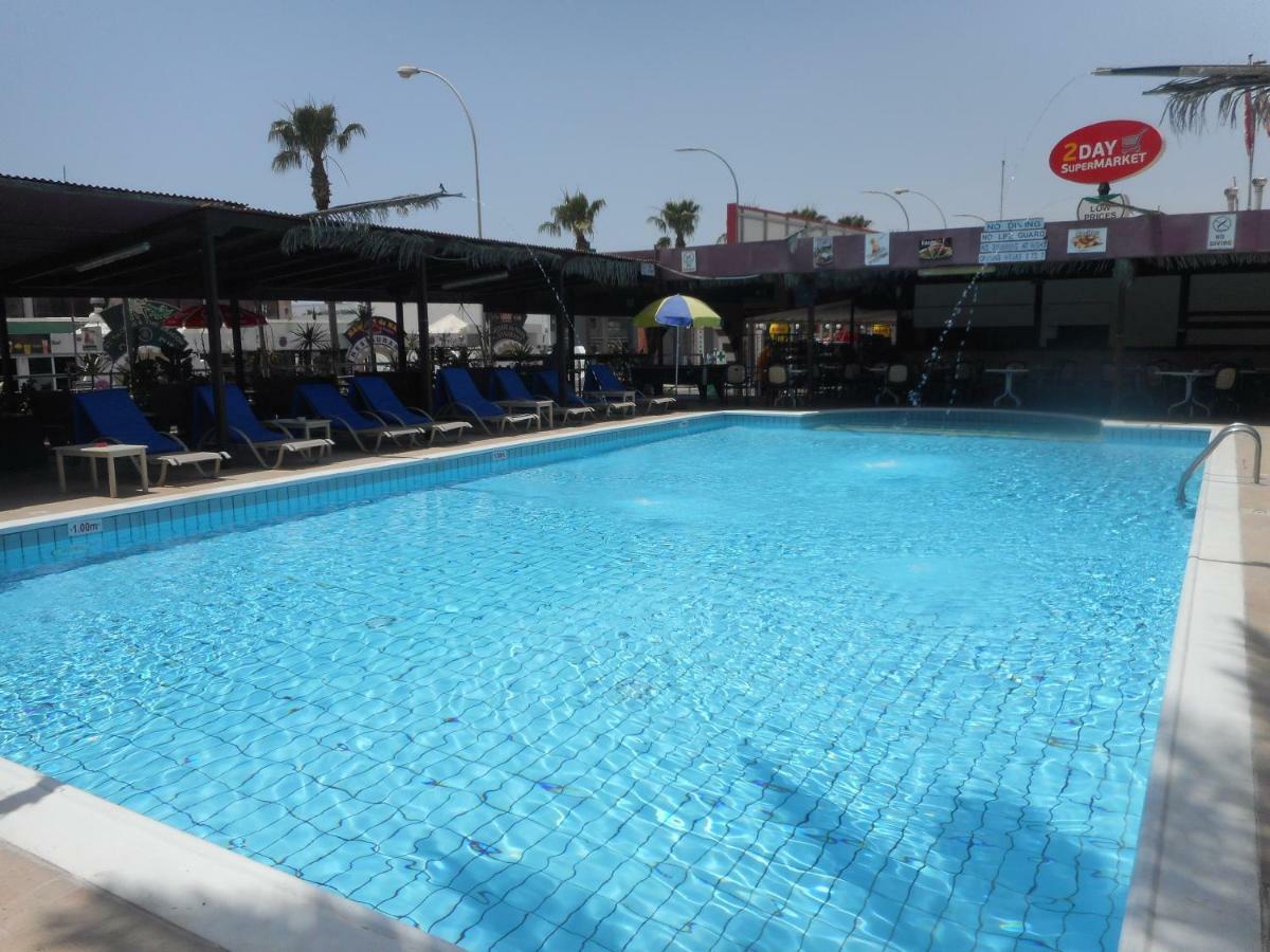 Kkaras Hotel 3 Star Ajía Nápa Eksteriør bilde