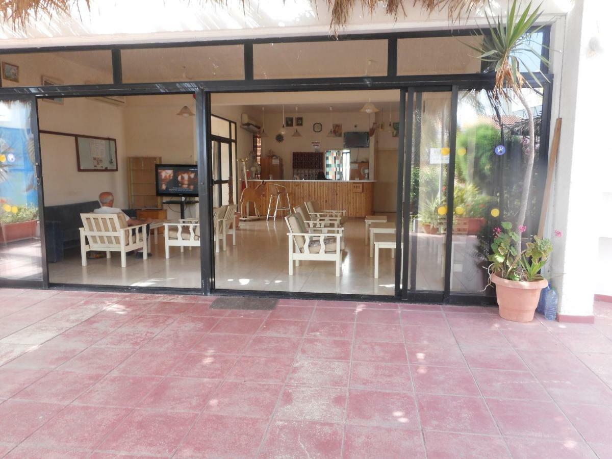 Kkaras Hotel 3 Star Ajía Nápa Eksteriør bilde