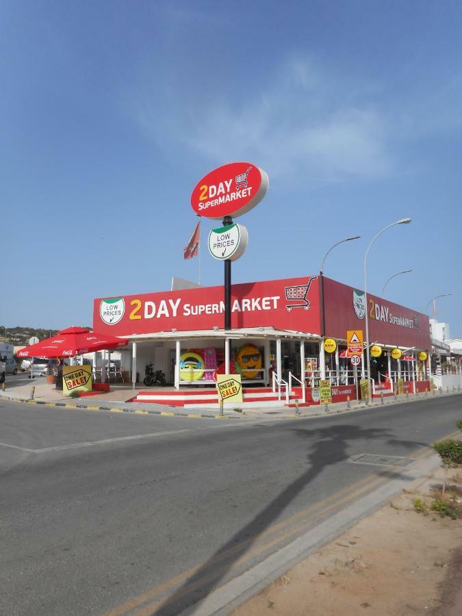 Kkaras Hotel 3 Star Ajía Nápa Eksteriør bilde